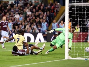 Saka Strikes as Arsenal Edge Past Struggling Aston Villa 1-0